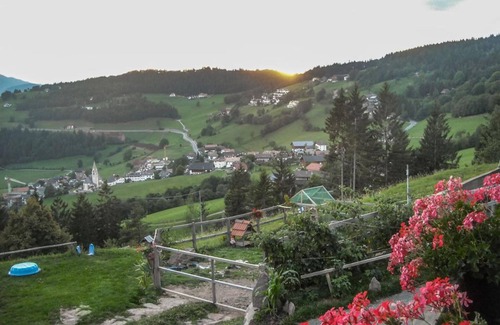 Meltina Apartment | Apartment 'Wald' with Mountain View, Shared Garden and Wi-Fi