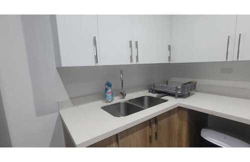 San Salvador Apartment | Apartment with 4 bedrooms and 3.5 bathrooms. Only 2 air conditioners.