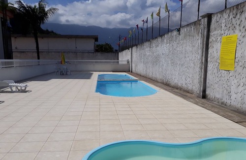 Ipiranguinha Apartment | Apartment with pool Ubatuba