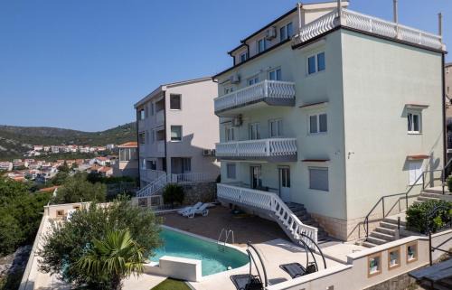 Neum House | Apartment with Pool "Sunset Cove"