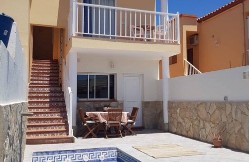 Tarajalejo Apartment | Apartment with swimming pool near the beach