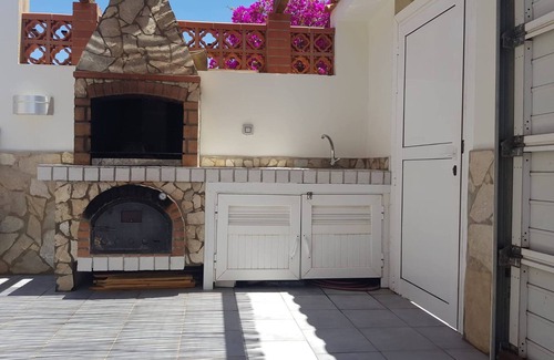 Tarajalejo Apartment | Apartment with swimming pool near the beach