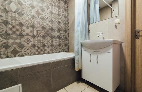 Zarichnyi District Apartment | Apartments Faraon