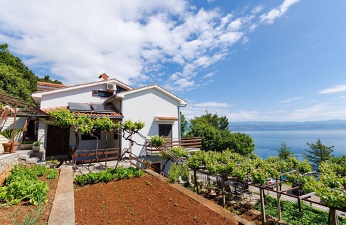 Lovran Apartment | Apartments Milan (24071-A2) - Medveja