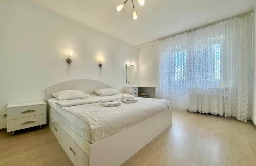 Sukhinovka Apartment | ApartPoltava Стильні білосніжні апартаменти, 2-ОКРЕМІ кімнати , документи для відрядження , банківський чек