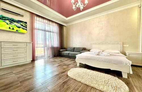 Podil Apartment | ApartPoltava 1-кімн Елегантна студія в ПРЕСТИЖНІЙ новободові біля СОНЯЧНОГО ПАРКУ