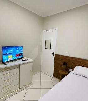 Santos Dumont Apartment | Ape com Horta, Cama Casal Queen, SmartTV, Ar, WiFi e Vaga na garagem