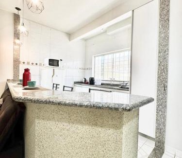 Formosa Apartment | Ape Elegance com ar condicionado cama queen no centro