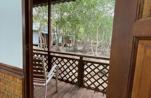 Kuala Teriang Resort | Api-api Eco Chalet