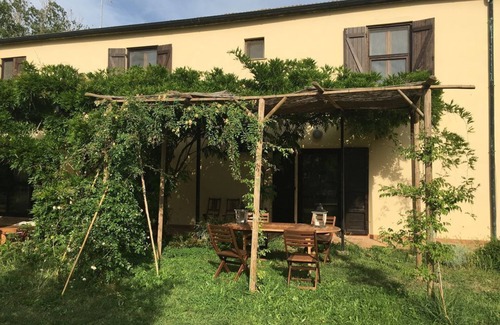 Campiglia Marittima Apartment | Apparamento La Tartaruga, in a Tuscan farmhouse 5 km from the sea at Baratti