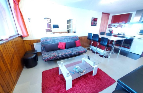 Besse-et-Saint-Anastaise Apartment | Appartement au pied des pistes 182TB