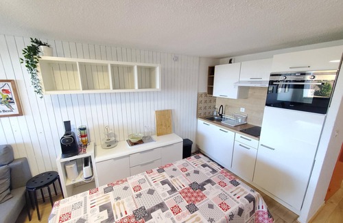 Besse-et-Saint-Anastaise Apartment | Appartement en coeur de station 1522