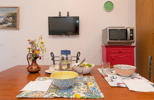 San Vincenzo Other | 'Appartamento Casa Rurale Giglio' with Sea View, Garden, A/C & Wi-Fi