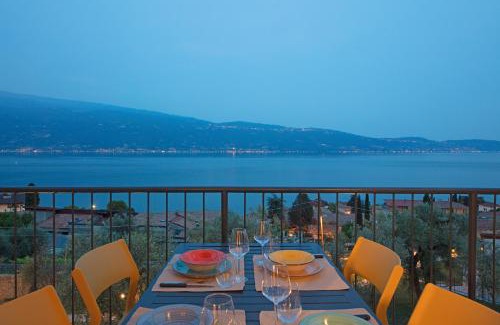 Gargnano Apartment | appartamento Dany 2 con Piscina