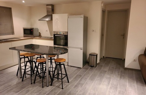 Saint-Sernin-du-Bois Apartment | Appartement 80 M² en Bourgogne