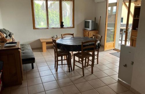 Abbenans Apartment | Appartement avec terrasse