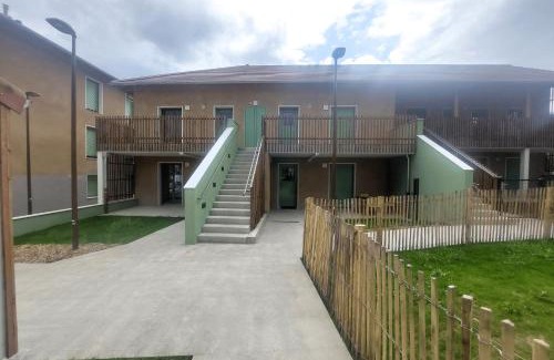 Paladru Apartment | Appartement avec terrasse LO du Lac - Paladru