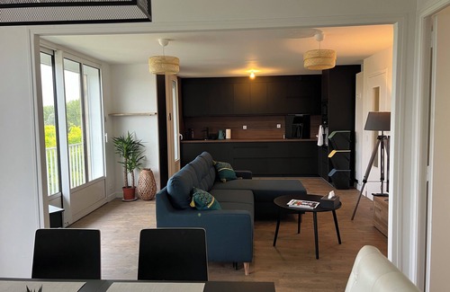 Pontorson Apartment | Appartement Calme et Ensoleillé Refait à Neuf, à 7 km du Mont Saint-michel