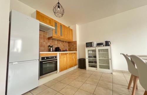 Pontault-Combault Apartment | Appartement Coquelicot 25km Paris et Disney