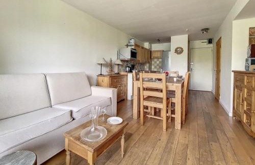 Les Menuires Apartment | Appartement ensoleillé, 2 pièces cabine, balcon sud, pour 6 pers., centre station, près des pistes - FR-1-344-1178