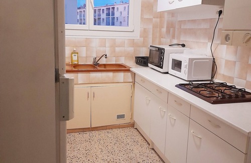 Bas-Vernet Apartment | Appartement F3 Avec Balcon et Parking