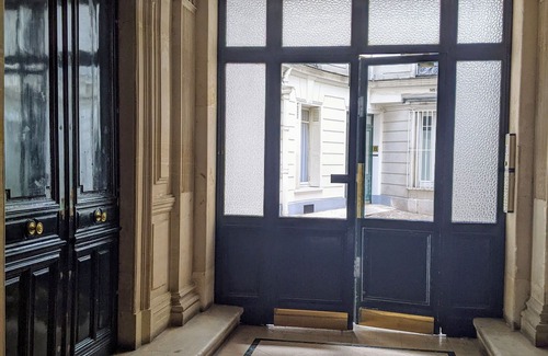 L'Europe Apartment | Appartement Haussmannien Familial