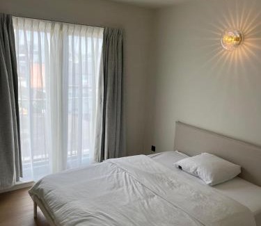 Geel Apartment | Appartement ' Tintin Travels'