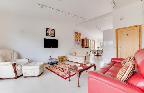 Etchinghill House | Apple Barn