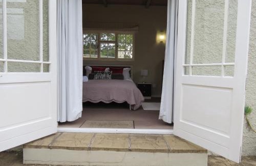 Grahamstown House | AppleBee Guest Cottages