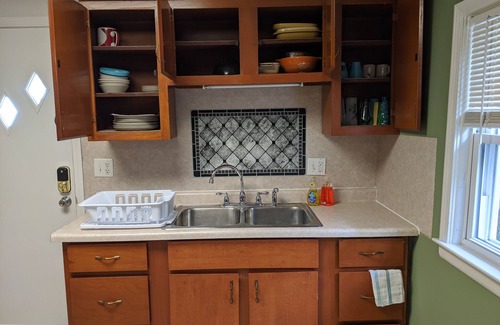 Dundee Apartment | Apt A Jack's Joints on the River