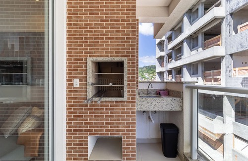 Joao Paulo Apartment | Apt Close to Beach & Floripa Shopping [eaz305]