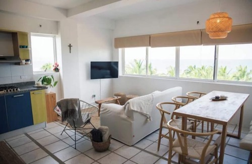 Tucacas Apartment | Apt Frente al mar - AC - cama king - wifi rapido