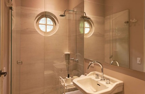 Bogota House | Apt in House with style, in the heart of Teusaquillo