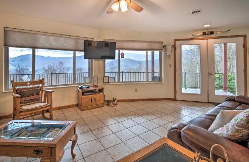 Burnsville Apartment | Apt in Pisgah Natl Forest! Fireplace and Mtn Views