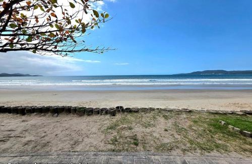 Itapema Apartment | Apt novo a poucos passos do mar em Meia Praia Itapema 2 quartos