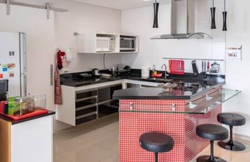 Pitangueiras Apartment | Apt Novo Guarujá Pitangueiras, Wi-Fi, Air conditioning, Gourmet Balcony, Swimming pool.