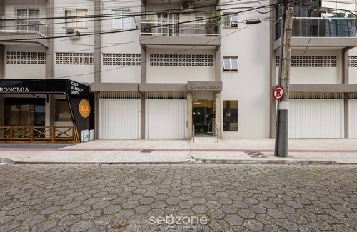 Centro Apartment | Apt w Balcony Close to Beach Privileged loc Mrn302