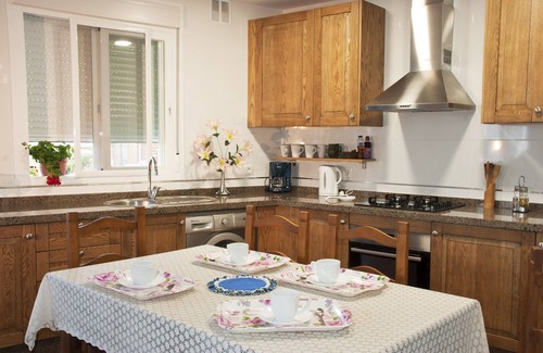 Comares Apartment | Aptment, free wifi, in Comares, voted Magical Village of Spain! Stunning Views!