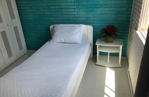 Marambaia House | Apto 02 QTS com garagem grátis.