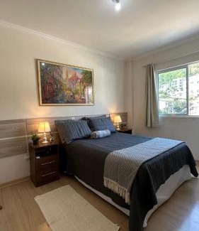 Piratuba Apartment | Apto Alamanda - 2 Quartos - Apto aconchegante, confortável e de frente para avenida principal!