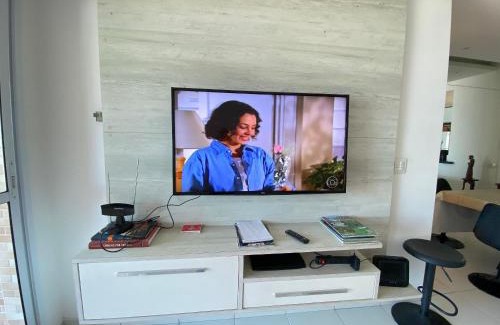 Mirim House | Apto Alto Padrão Frente Mar no melhor condomínio