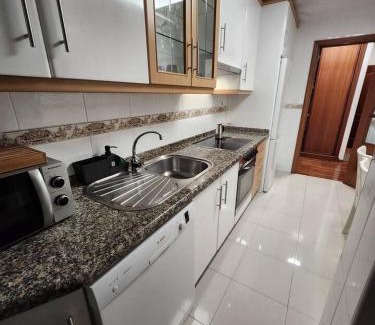 Carballo Apartment | Apto Carballo - NETFLIX y calefacción