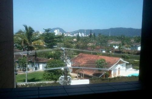 Parque Enseada Apartment | Apto com varanda Wi-Fi, Netflix - 400 m da praia