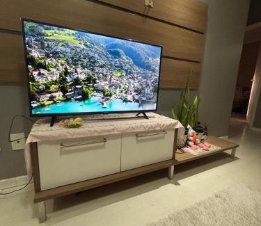 Coqueiro Apartment | Apto dois quartos Px de tudo ideal pra cop