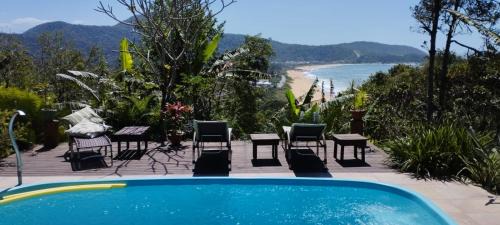 Estaleiro Apartment | Apto térreo com jardim - Praia do Estaleiro- Balneário Camboriu