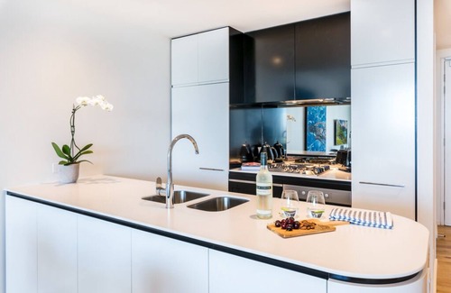 Bondi Junction Apartment | Aqua Spectacular Situated in the heart of trendy, cosmopolitan Bondi Junction