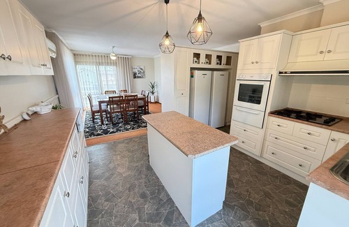 Port Vincent House | Aqua Vista - Games room! plenty of room for parking! Dog friendly!