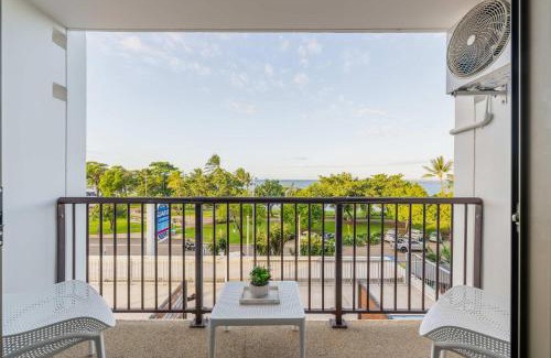 North Ward Apartment | Aquarius Escape - Managed by Home to Holiday