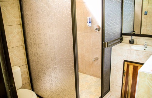 Puerto Viejo de Sarapiqui Hotel | Ara Ambigua Lodge