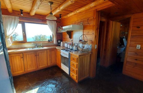 Lanin National Park House | Argentinian Patagonia Andes ski, lake and mountainview